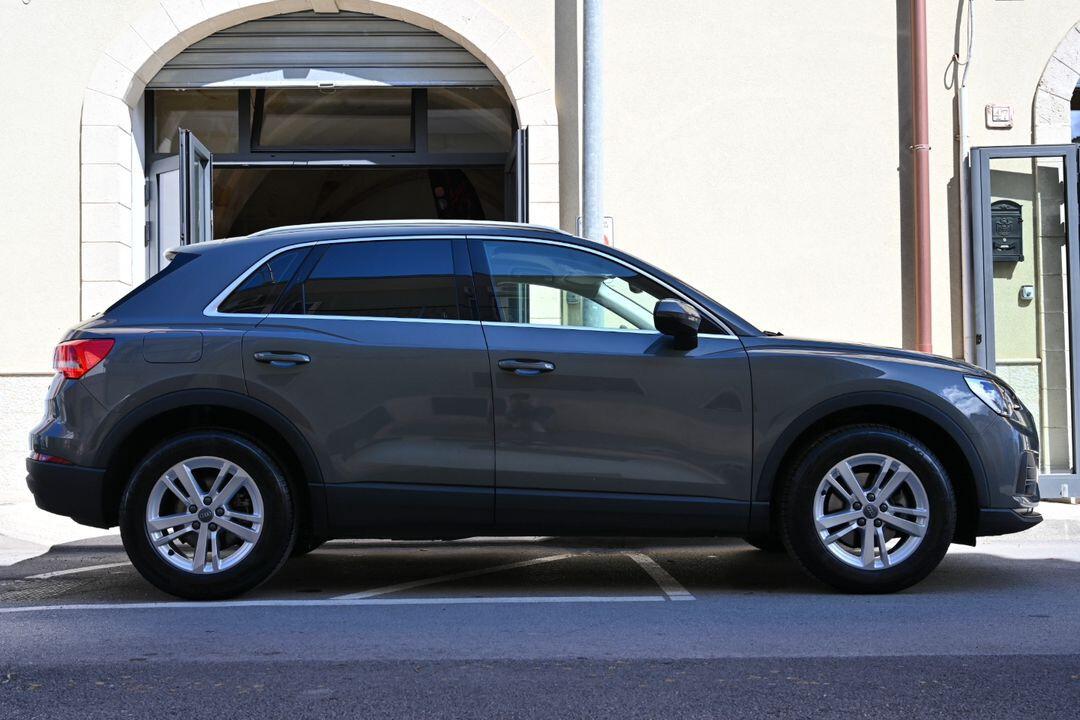 Audi Q3 35 TDI S tronic Business Advanced