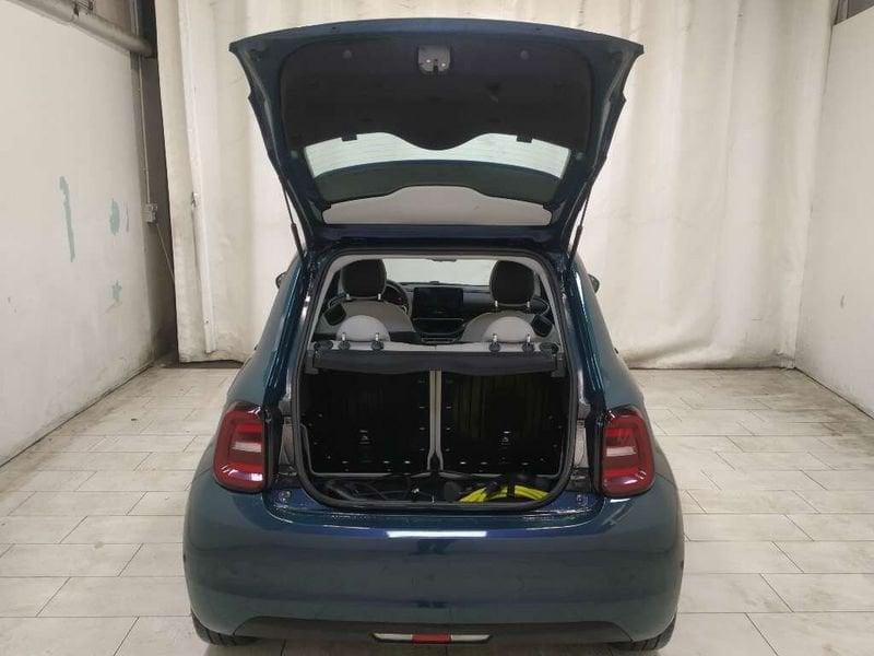 FIAT 500 500e 42 kWh La Prima