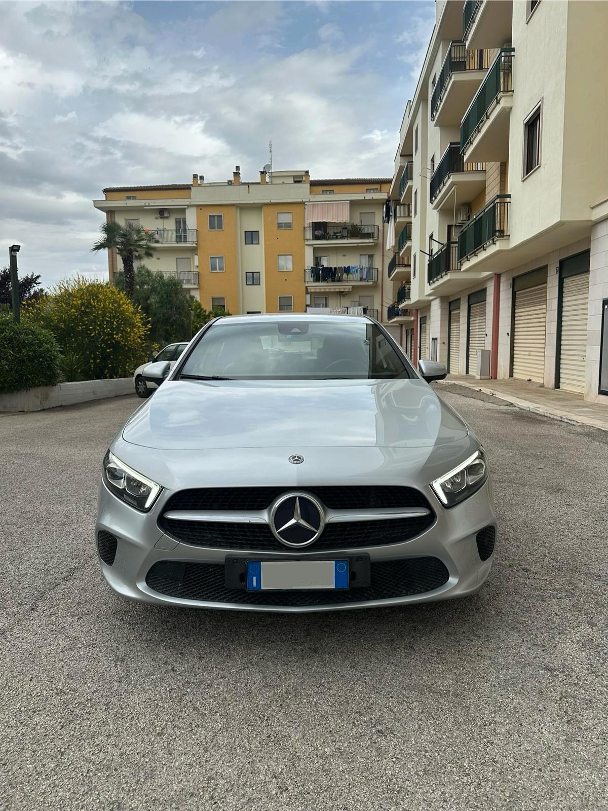 Mercedes-benz A 180 d Automatic Business Extra