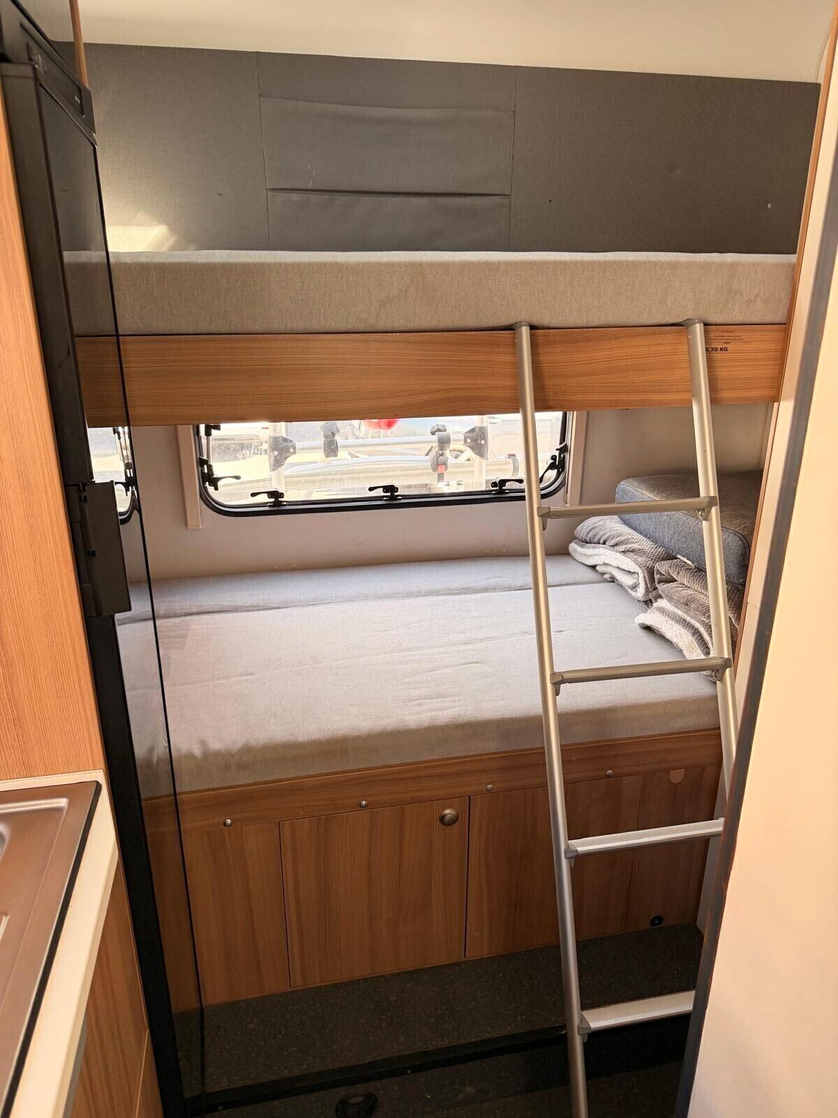 ADRIA sunliving 7 POSTI A LIBRETTO