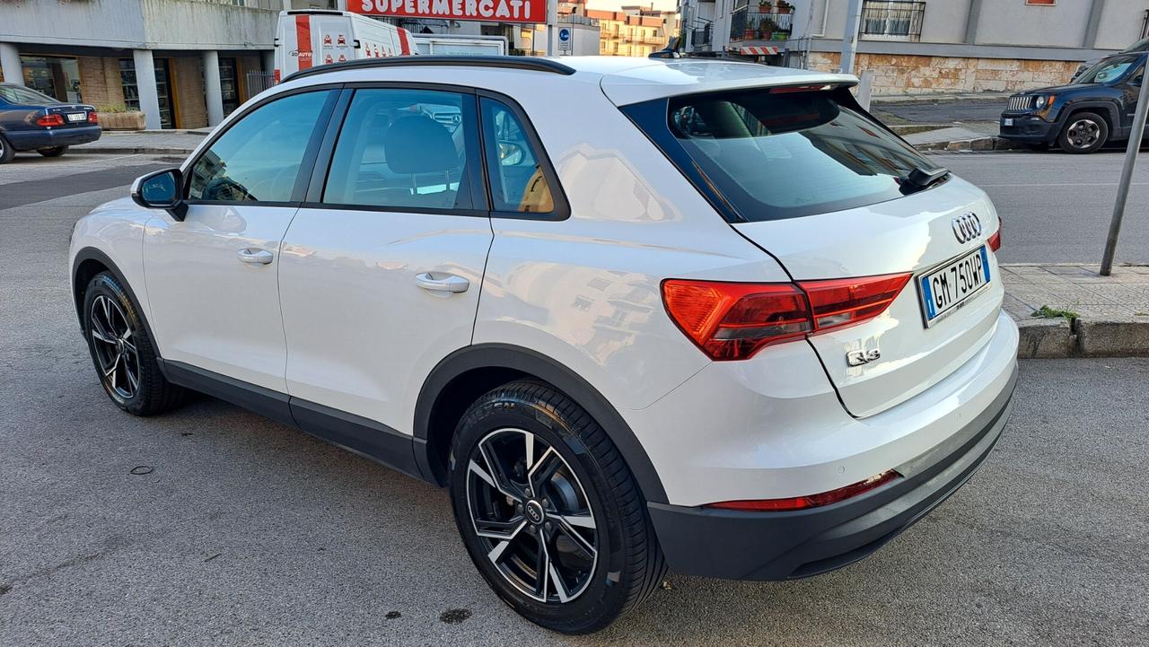 Audi Q3 2.0 Sport S line edition * Full * Garantita 12 Mesi
