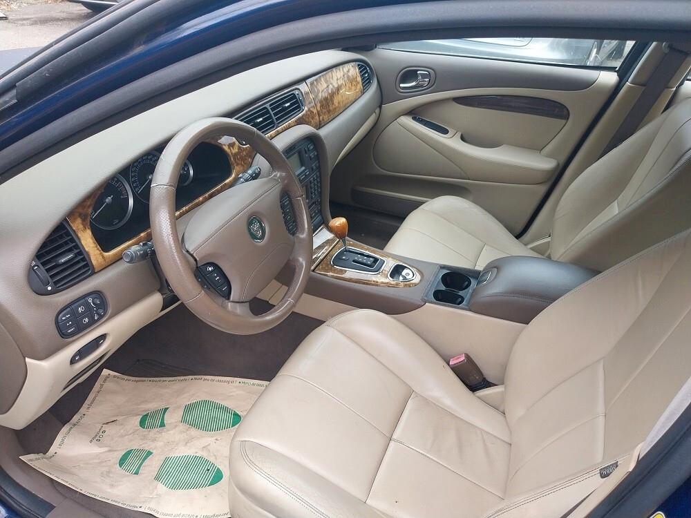Jaguar S-Type 2.5 V6 cat Executive