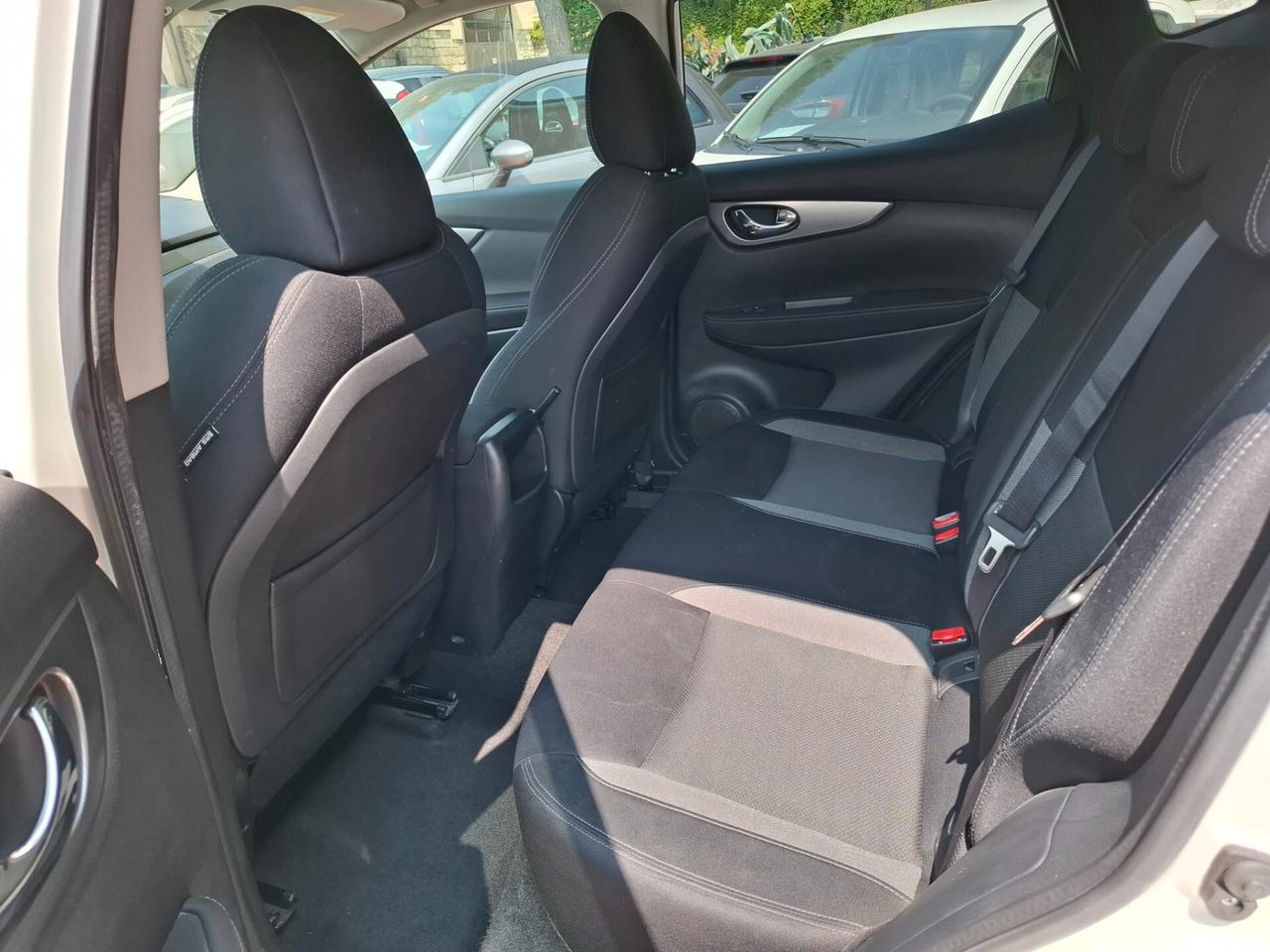 Nissan Qashqai 1.5 dCi N-Connecta