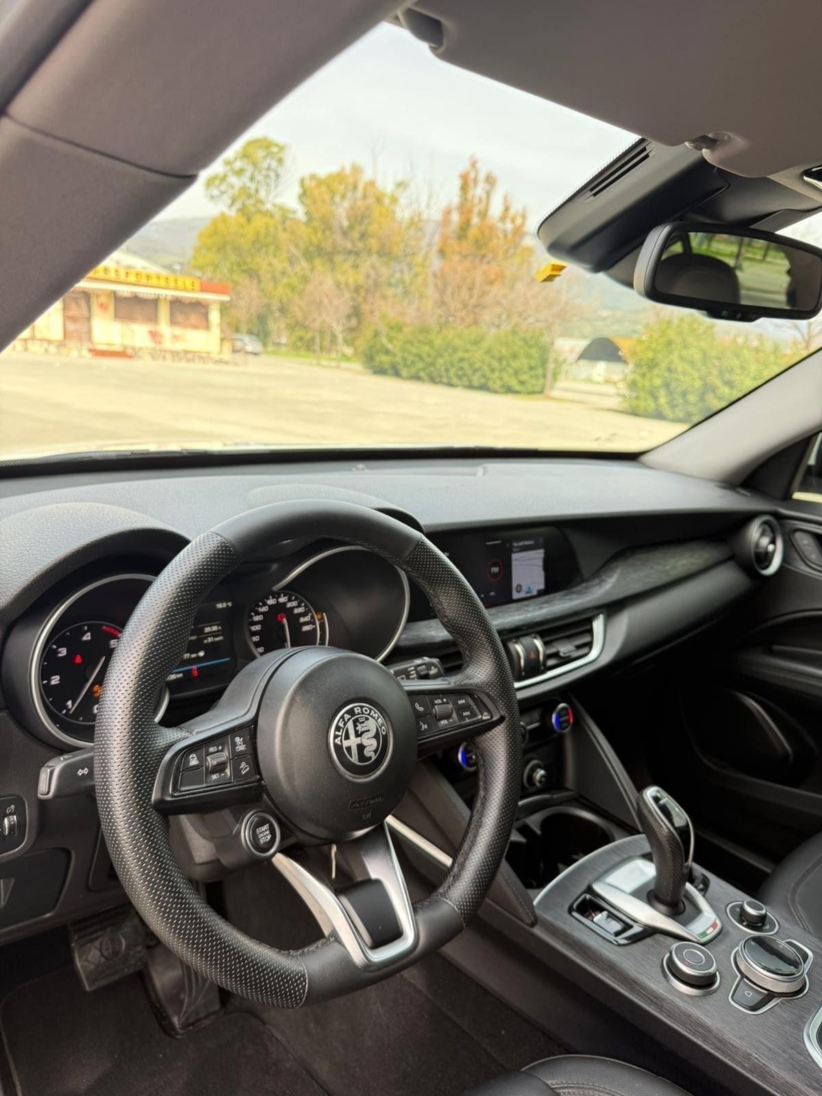 Alfa Romeo Stelvio 2.2