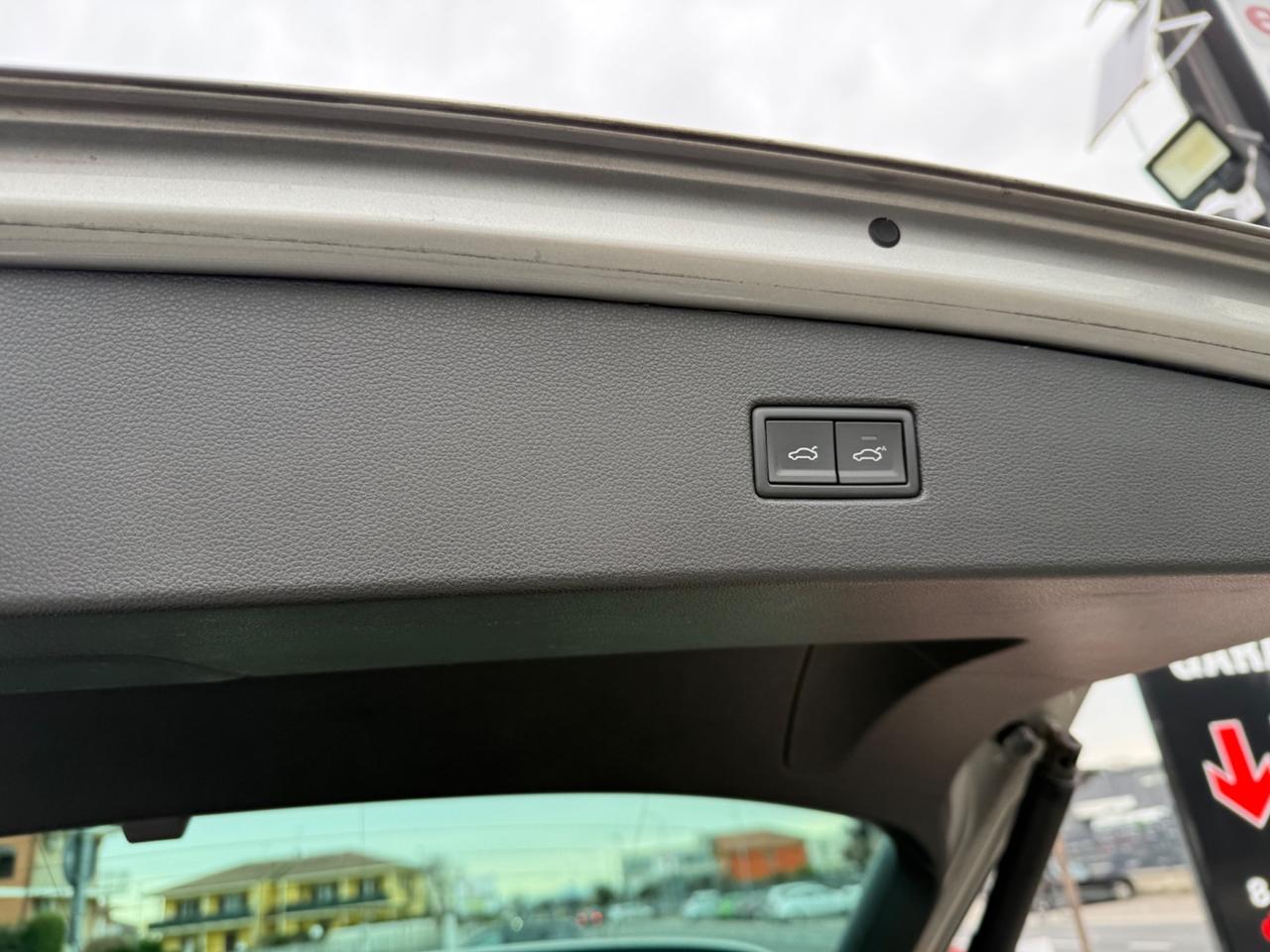 Volkswagen Tiguan 2.0 TDI 190 CV. 4MOTION R-LINE.TETTO APRIBILE