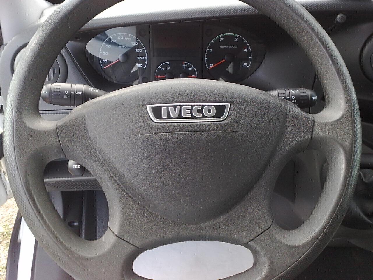 Iveco Daily 35s17 3000cc 170cv Automatico - 2014