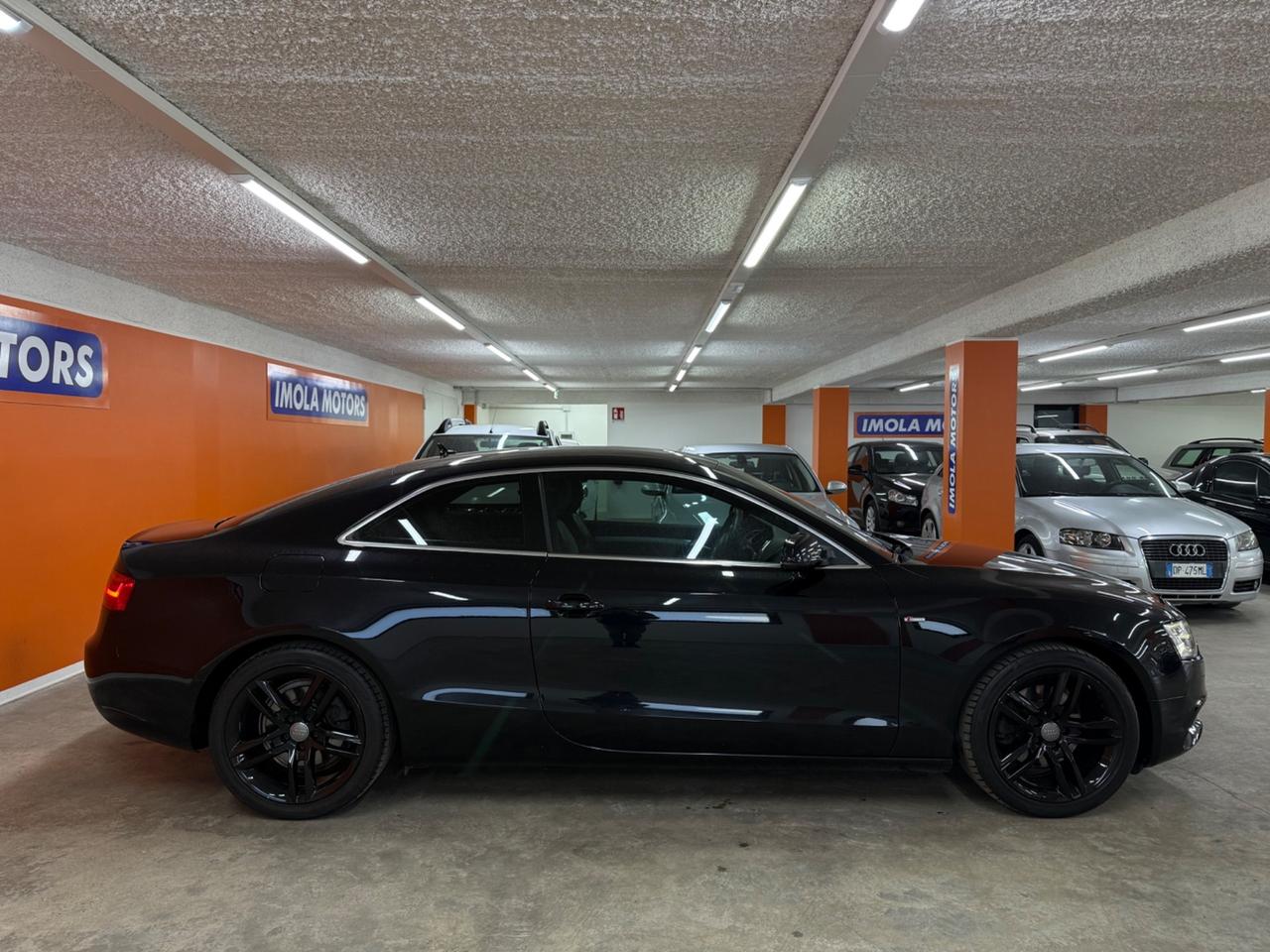 Audi A5 Coupé 2.0 TDI 177 CV S-line Total Black