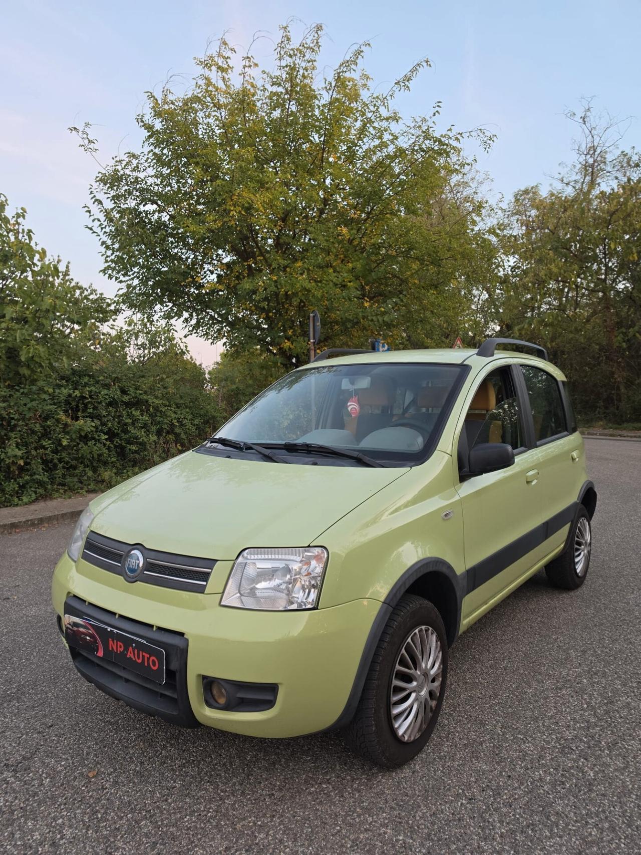 Fiat Panda 4x4 Climbing