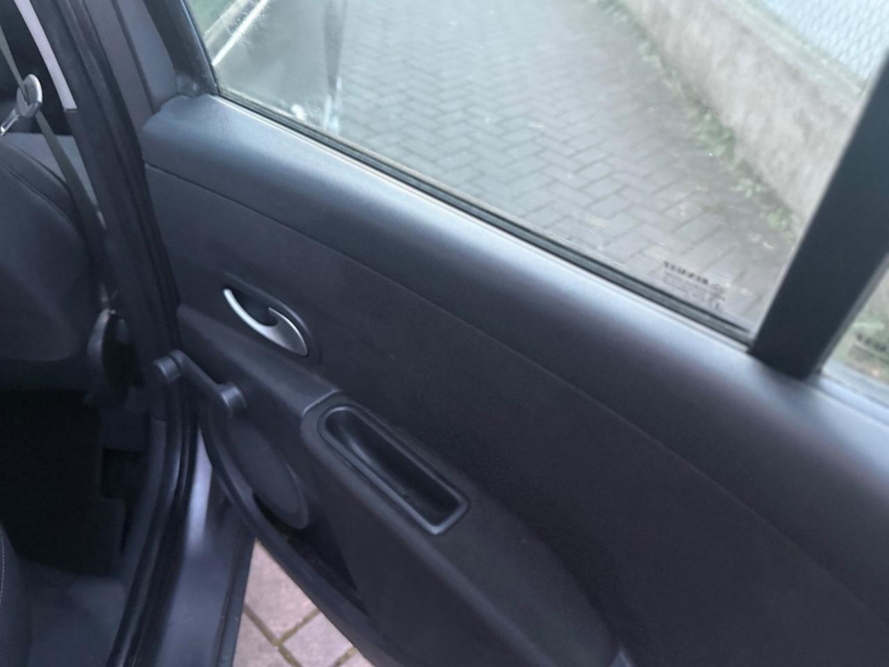 Renault Clio 1.2 16V 5 porte GPL Dynamique