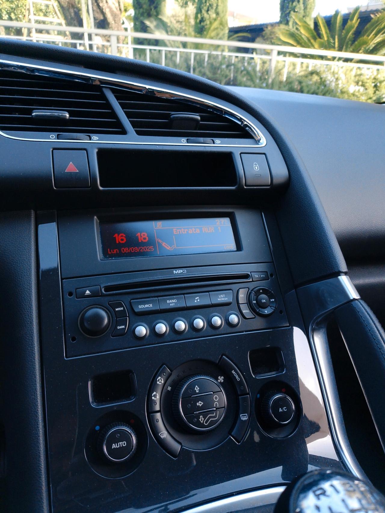 Peugeot 3008 1.6 HDi 110CV Premium