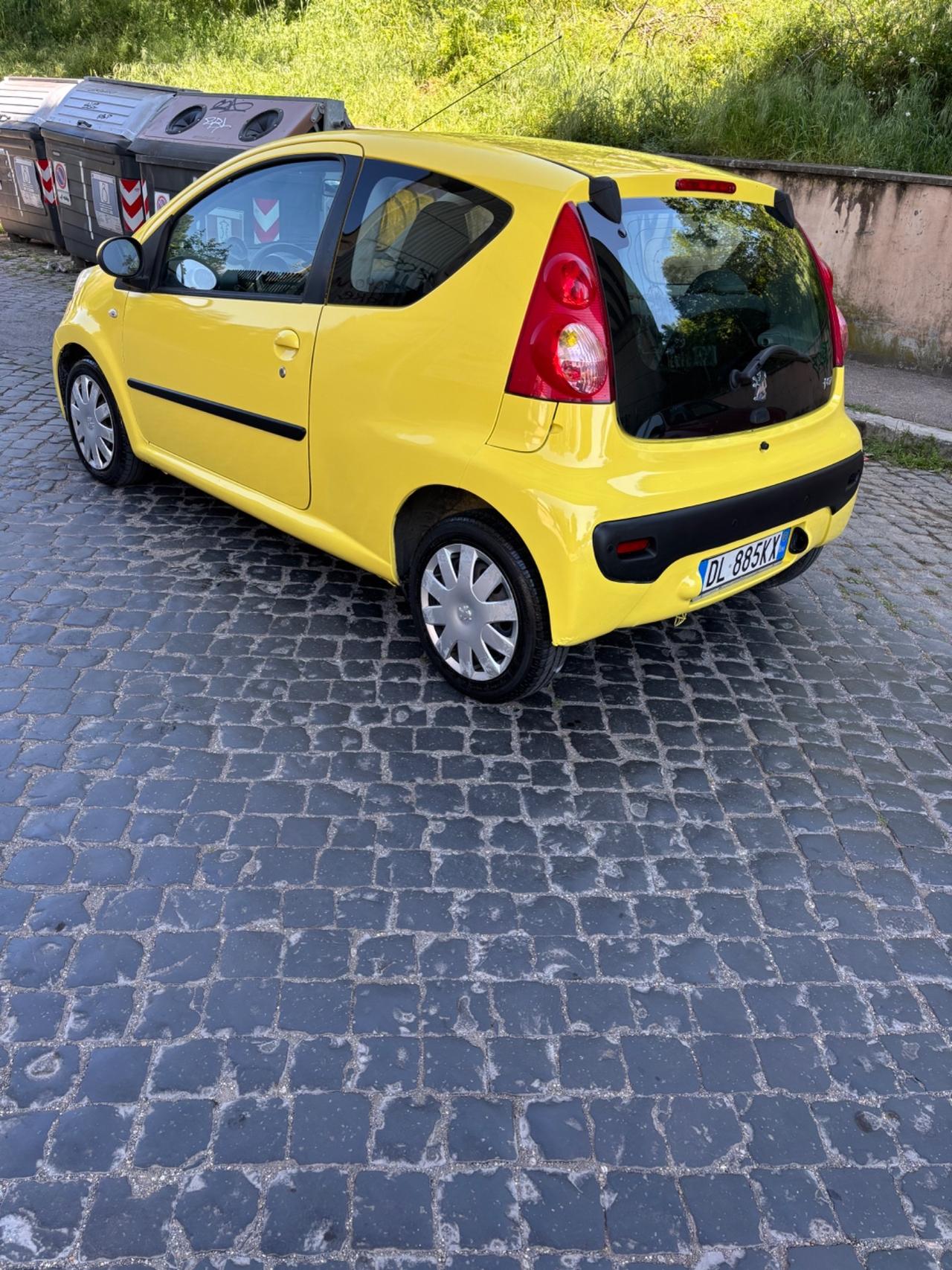 Peugeot 107 1.0 68CV 3p. Desir