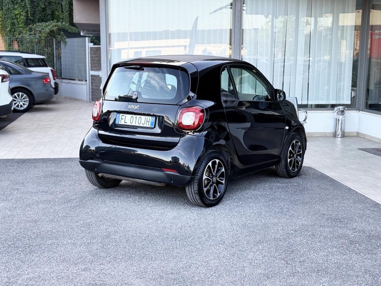 Smart ForTwo 1.0 Benzina 71CV E6 Neo. Automatica - 2017