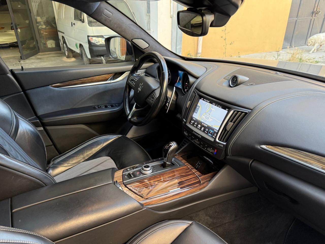 Maserati Levante V6 Diesel 275 CV AWD Granlusso