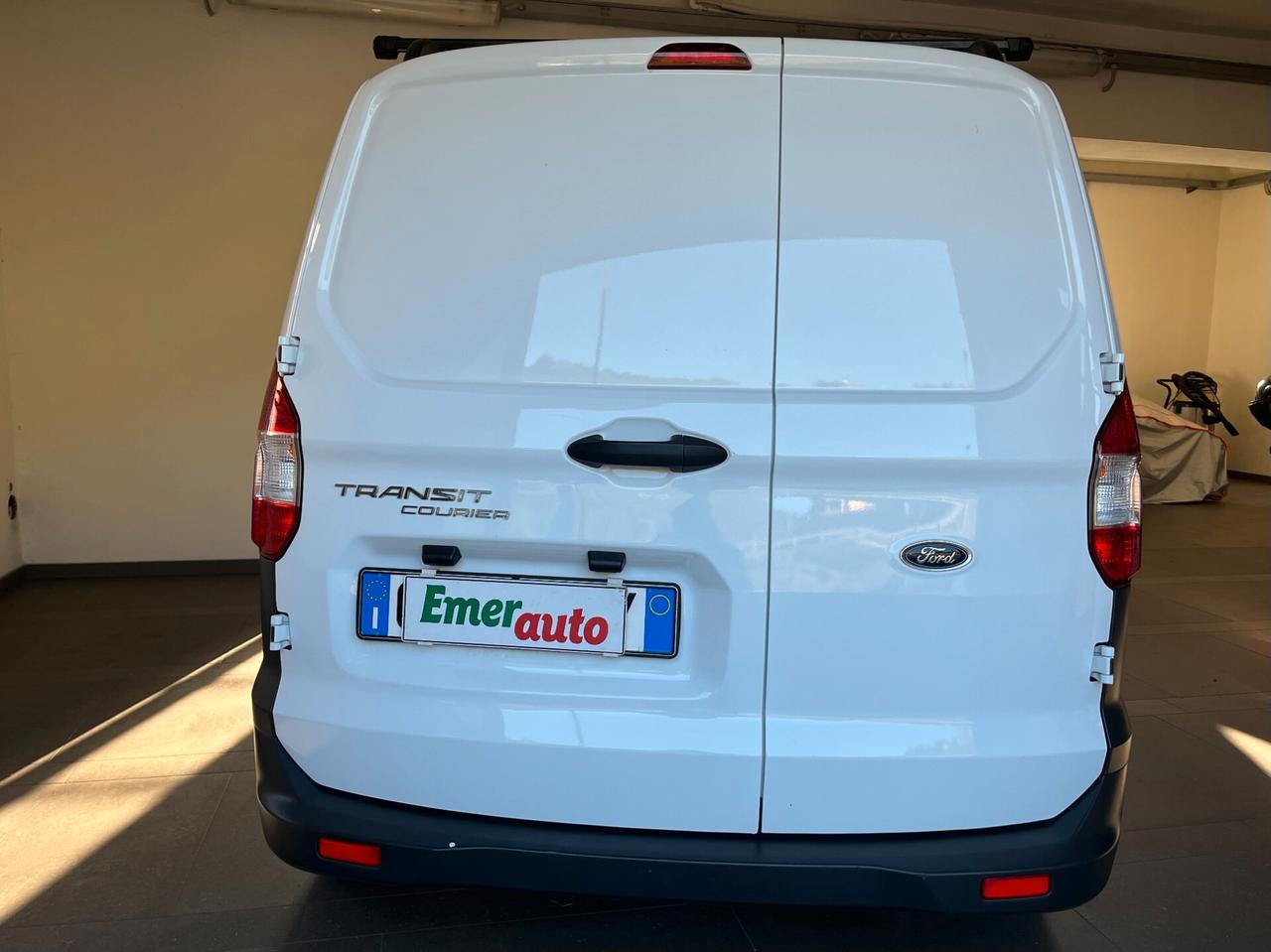 Ford Transit Courier 1.5 Van Trend