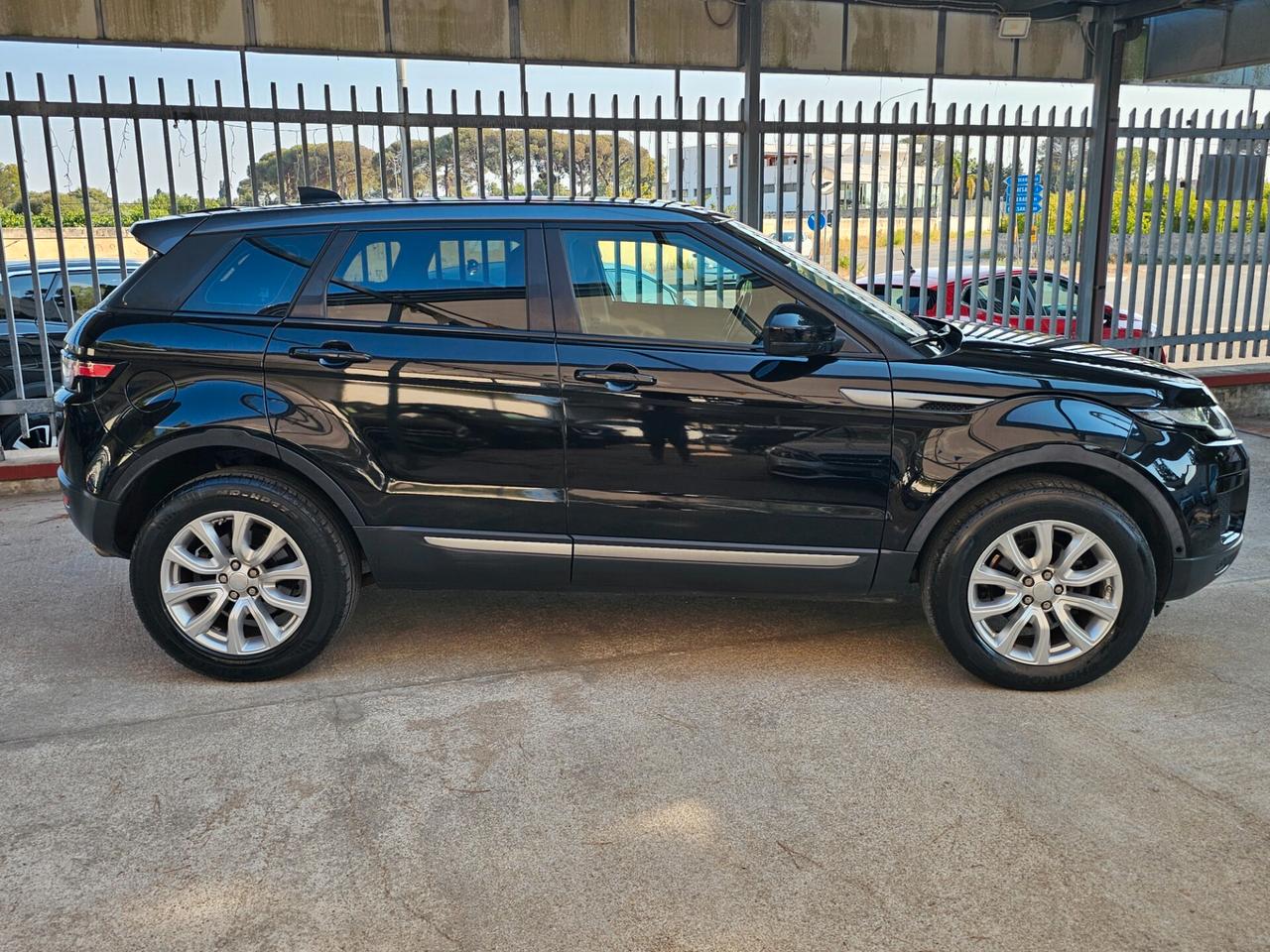 Land Rover Range Evoque 2.0 TD4 150 CV 5p. SE Dynamic