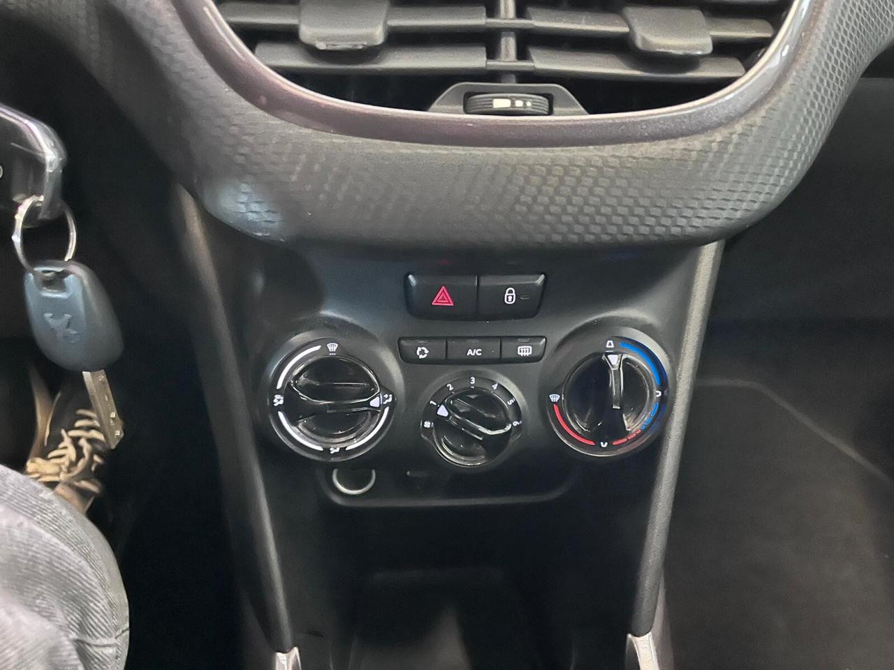 Peugeot 2008 1.6 e-HDi 92 CV Stop&Start URBAN CROSS