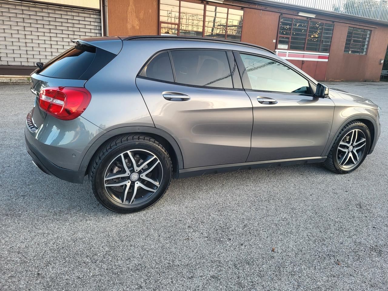 Mercedes-benz GLA 200