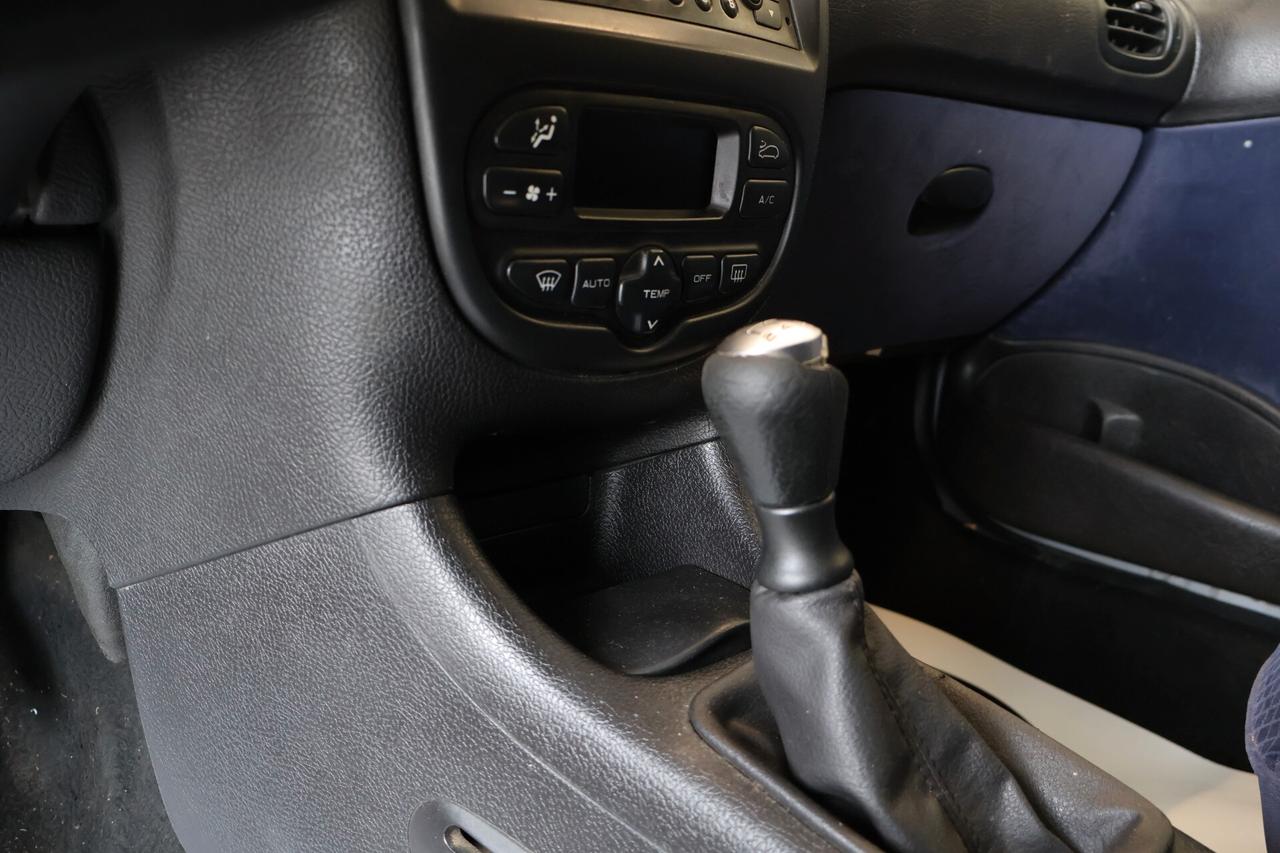 Peugeot 206 5p 1.4 hdi X-Line okneopatentati