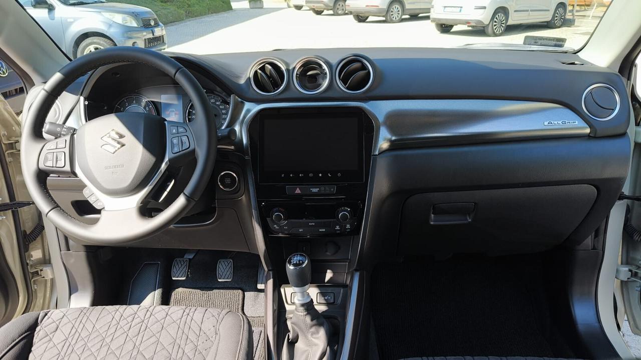 SUZUKI VITARA 1.4 IBRIDA ALLGRIP 4X4 MANUALE BICOLORE