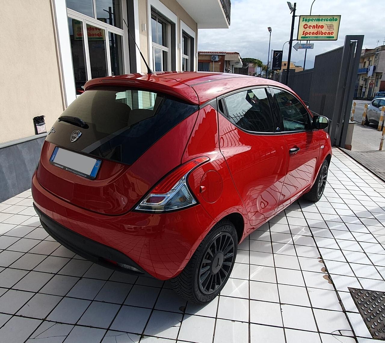 Lancia Ypsilon 1.2 69 CV 5 porte GPL Ecochic