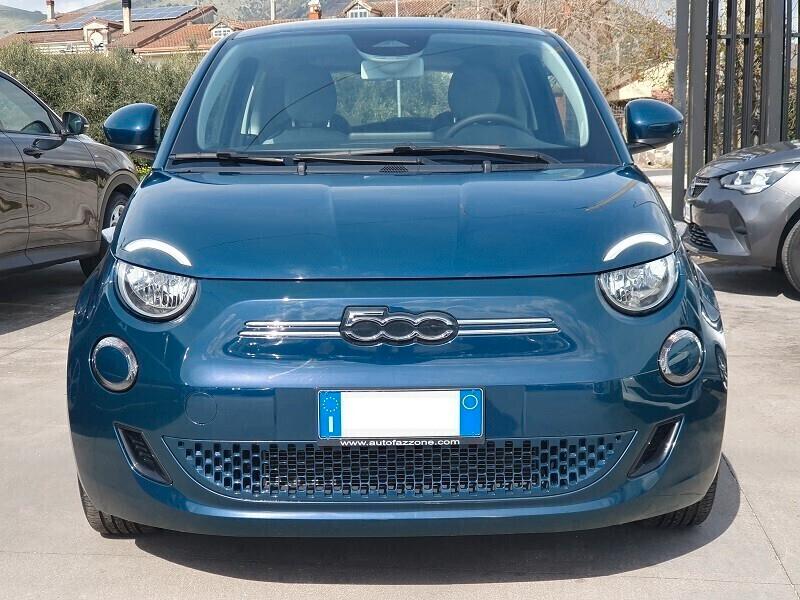 FIAT NUOVA 500e 118CV ICON 42 kWh NAV 10 KM 9MILA