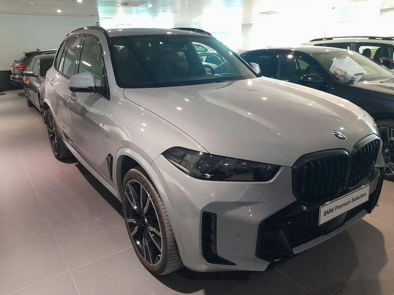 BMW X5 xdrive40d mhev 48V Msport auto