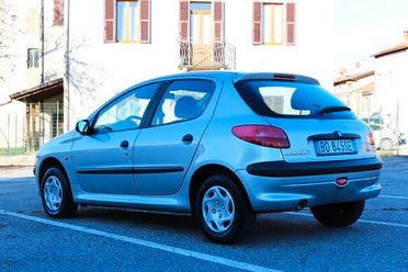 Peugeot 206 1.1 5p. XT NEOPATENTATI ESTETICA DA VETRINA CLIMATIZZATORE SERVOSTERZO AIRBAGS