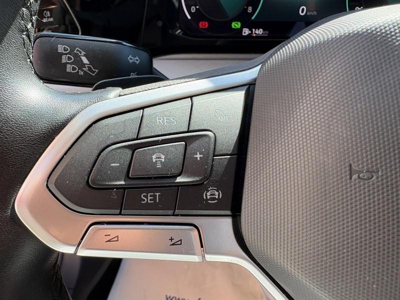 Volkswagen Golf 1.0 etsi evo Life 110cv dsg LED-APP CONNECT-16"