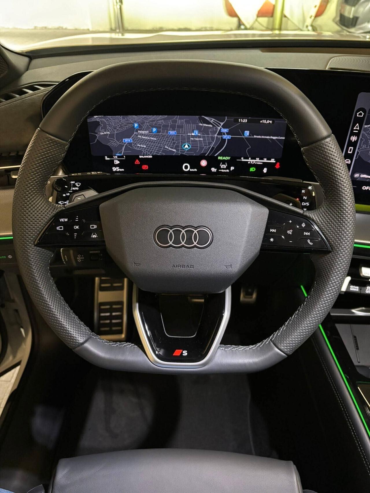 Audi Q3 35 TDI S tronic line edition//*