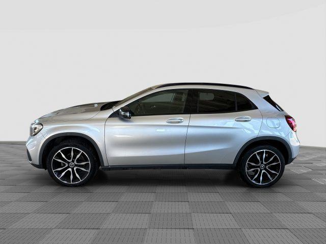 MERCEDES-BENZ CLA sse GLA GLA 200 CDI/d Automatic Sport