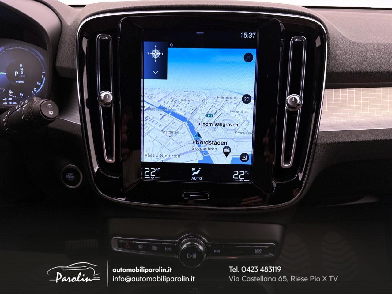 VOLVO XC40 T4 Recharge Plug-in Hybrid Inscription Expression