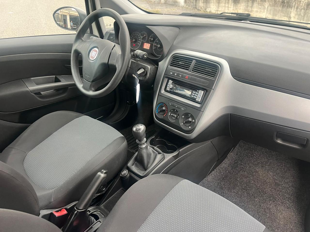 Fiat Grande Punto 1.2 5p SOLO 40.000KM
