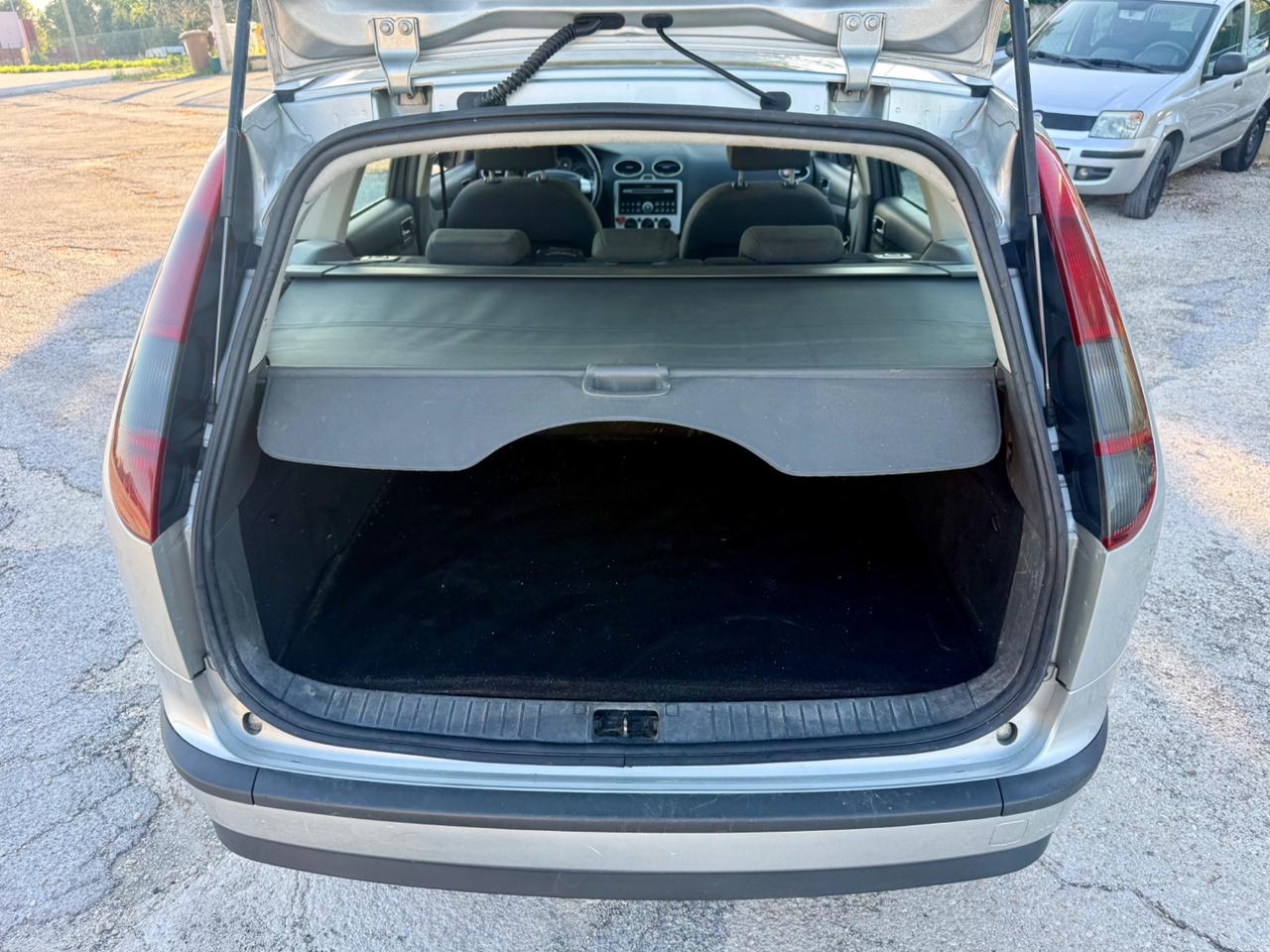 Ford Focus StationWagon 1.6 TDCi neopatentati UNIPRO