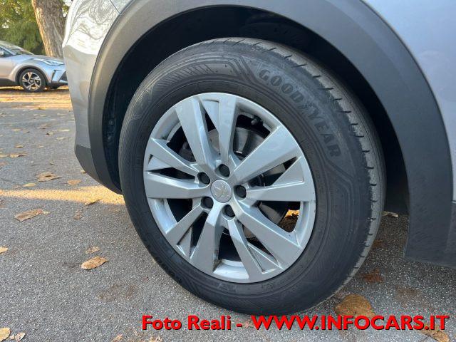 PEUGEOT 3008 BlueHDi 130 S&S EAT8 Active Business - PROMO