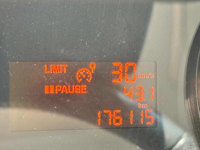 PEUGEOT 5008 1.6 HDi 115CV Business 7 POSTI FARI FENDINEBBIA