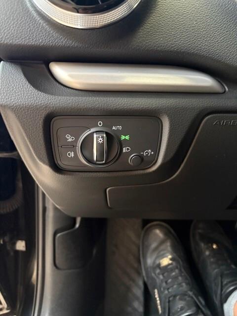 Audi A3 SPB 2.0 TDI S tronic Sport TETTO APRIBILE full optionals