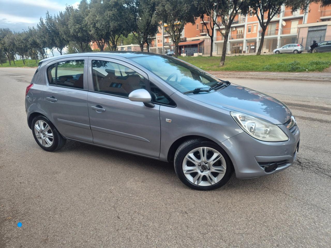 Opel Corsa 1.2 5 porte Enjoy anno 08