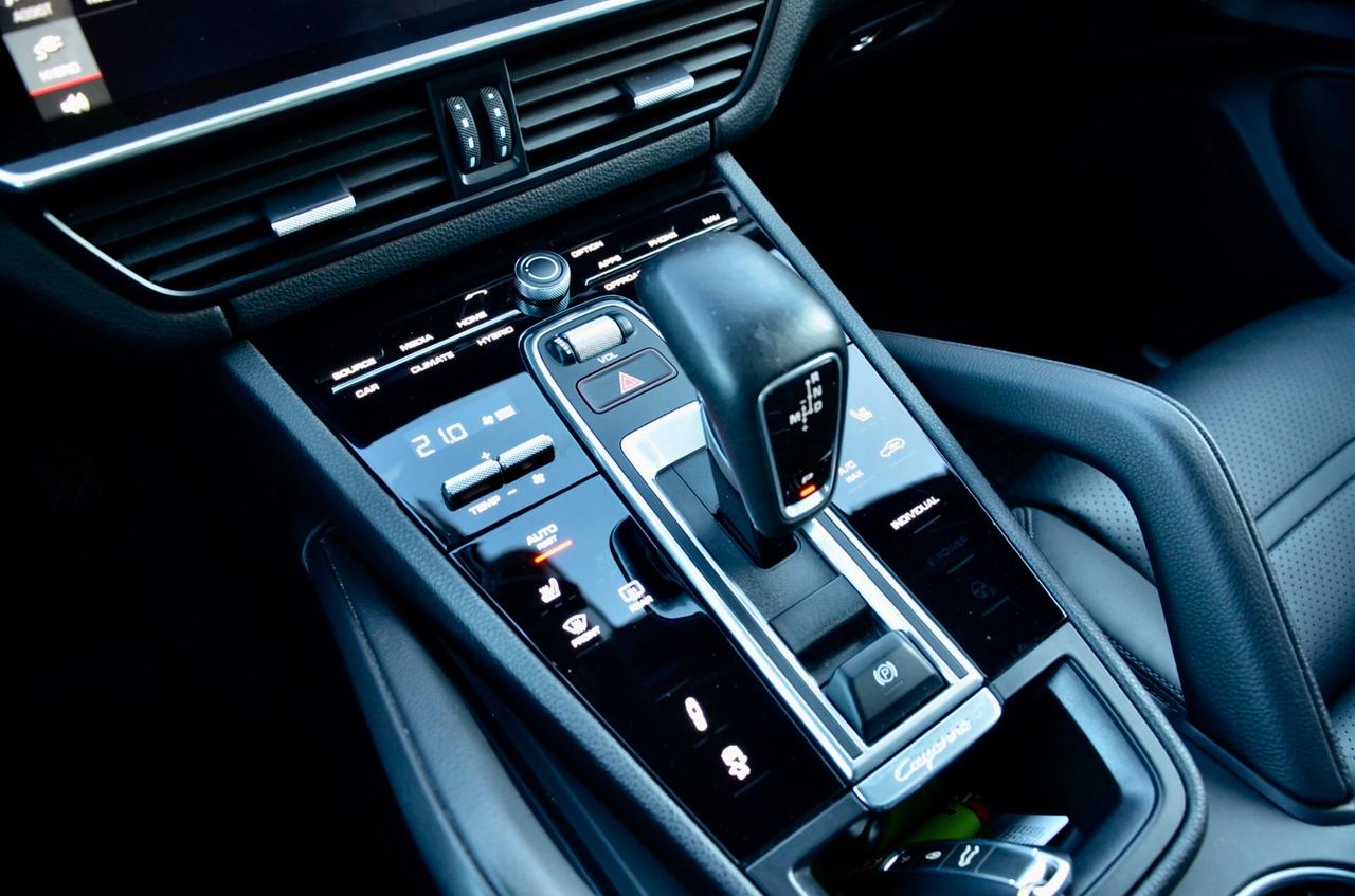 PORSCHE CAYENNE 3.0 E-HYBRID PHEV PLUG-IN 462cv TIPTRONIC, PERFETTE CONDIZIONI, SERVICE PORSCHE, UFF ITALIANA, TETTO, HI-FI BOSE, SPORT CHRONO, FARI LED, RETROCAMERA, 21", PERMUTE