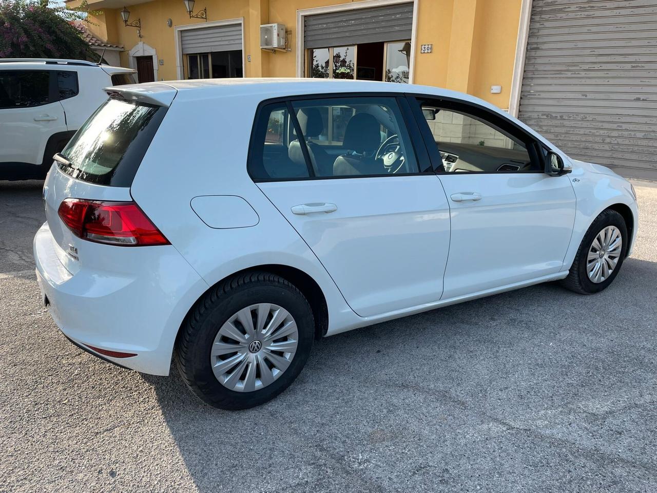 Volkswagen Golf 1.6 TDI Blue Technology