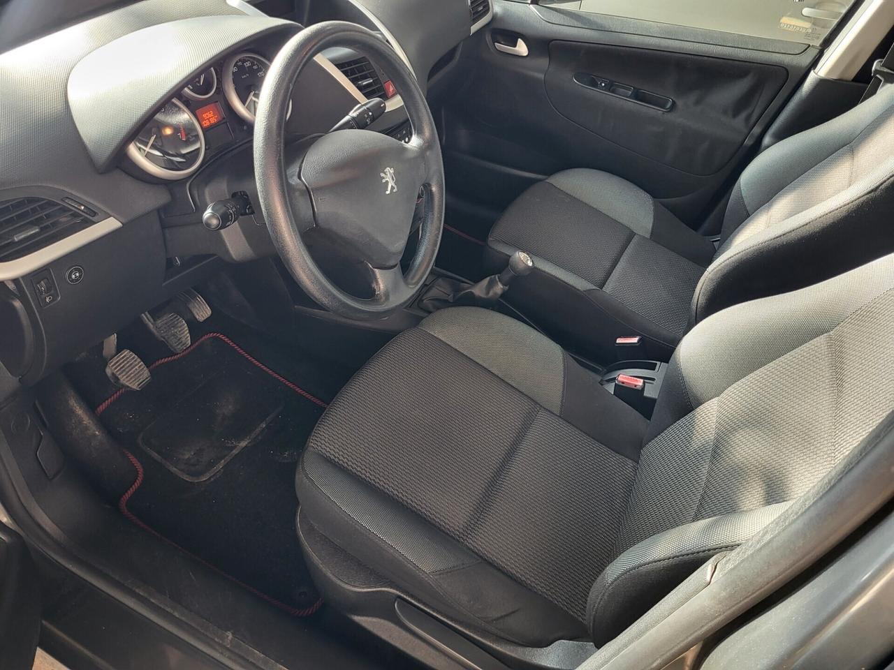 Peugeot 207 Plus 1.4 8V 75CV 5p. ECO GPL