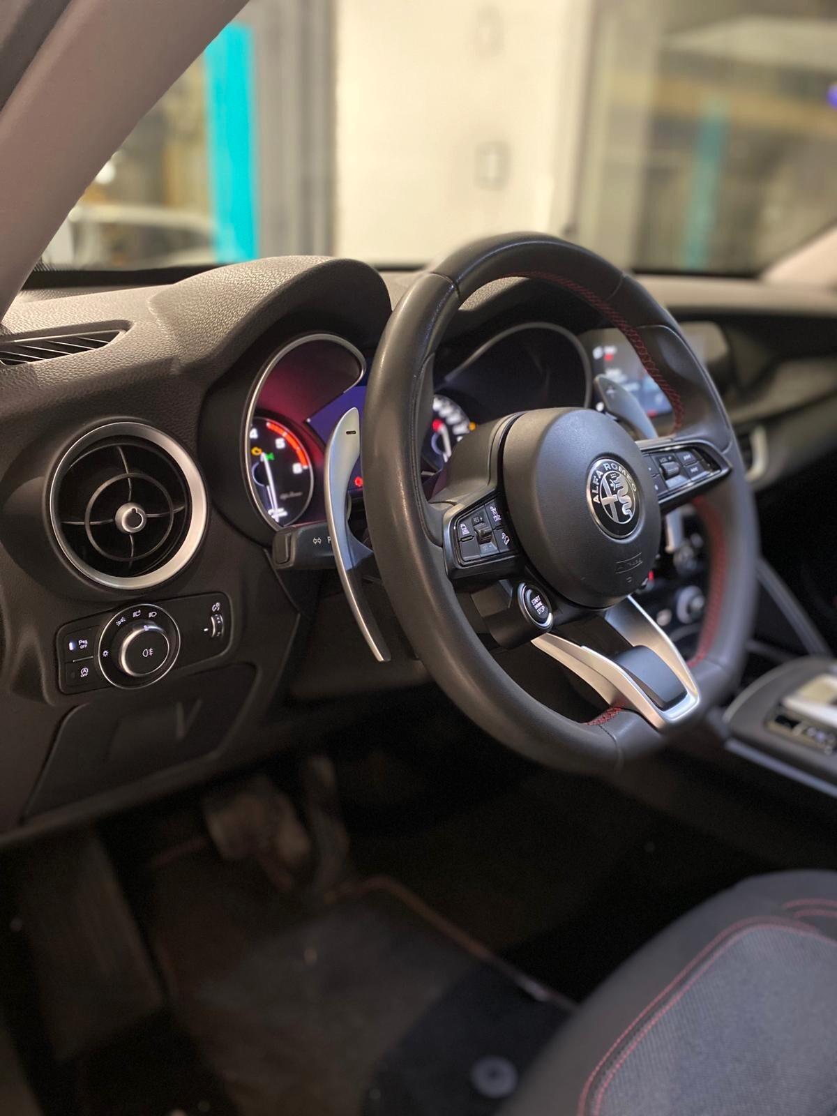 Alfa Romeo Stelvio 2.2 Turbodiesel 190 CV AT8 Q4 Business