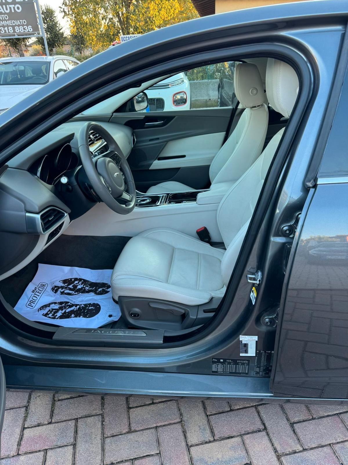 Jaguar XE 2.0 D Turbo aut. Portfolio