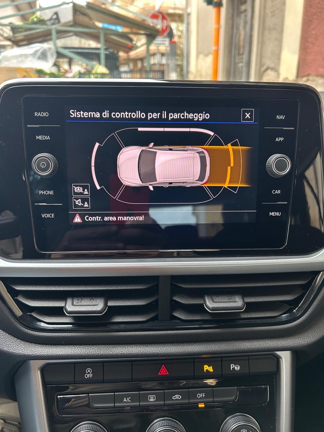 Volkswagen T-Roc 2.0 TDI SCR R-Line 2022