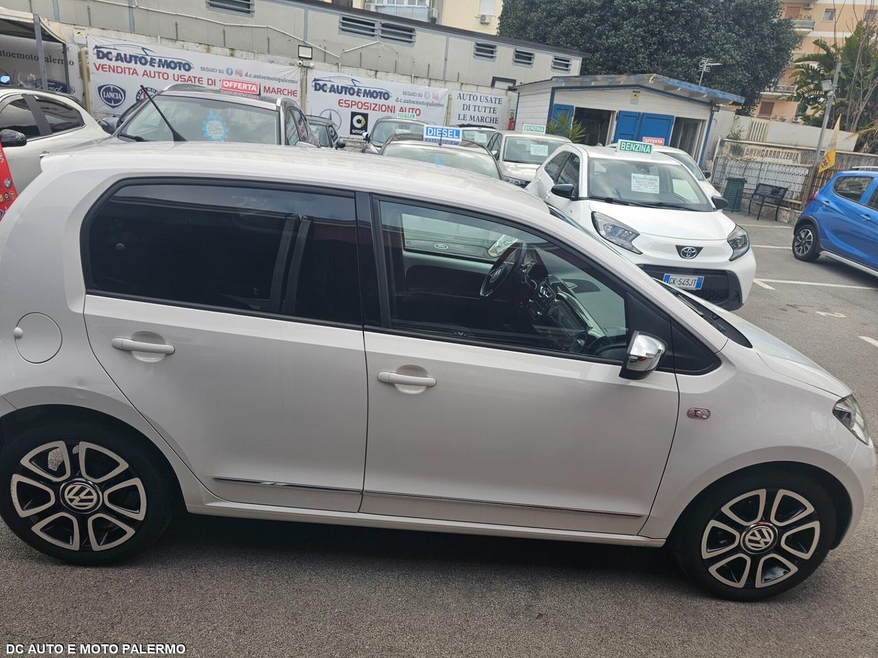 Volkswagen Up! 1.0 Benzina.75CV.Technology.2015