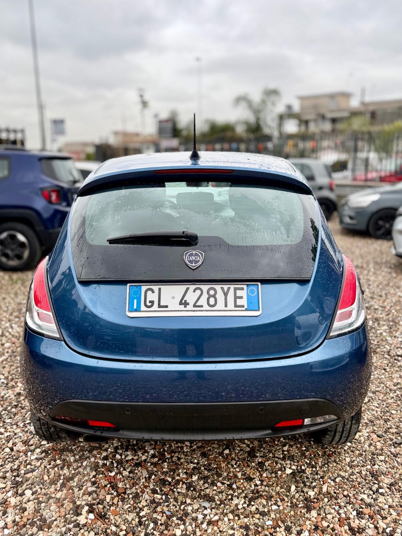 Lancia Ypsilon 1.0 FireFly 5 porte A. Ferretti Full Optional