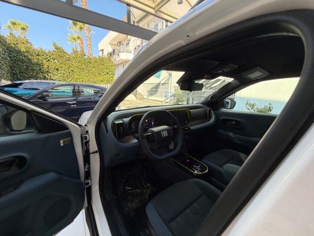 FIAT Grande Panda 1.2 Hybrid 110 CV S&S Icon tua da ?239,00 mensili