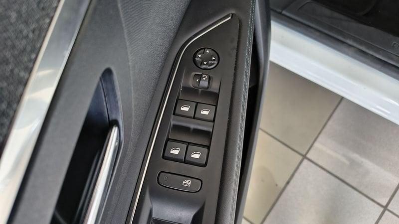 Peugeot 3008 1.5 BlueHDI 131 CV EAT8 Allure