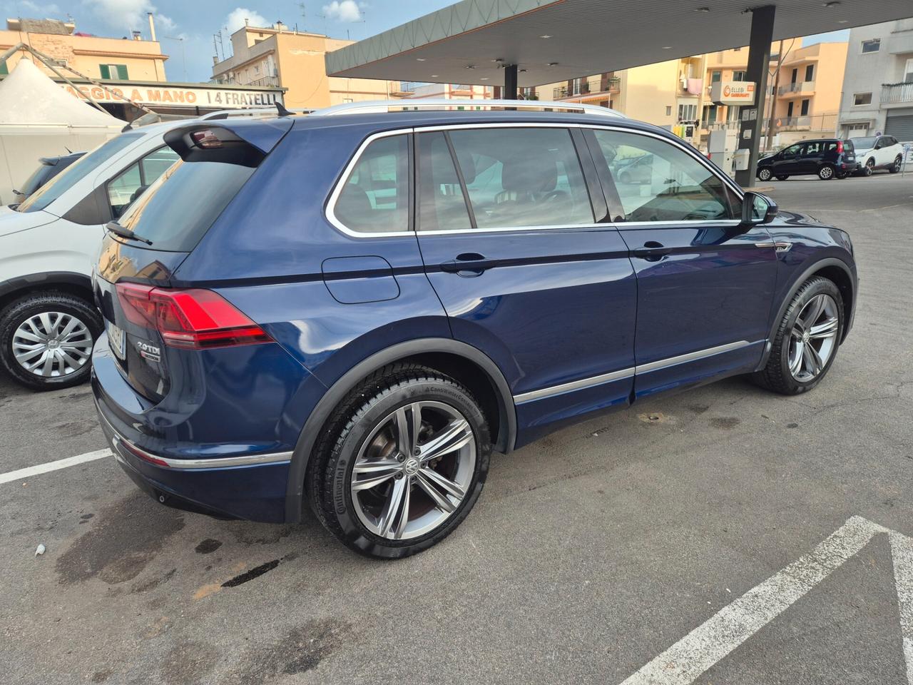 Volkswagen Tiguan 2.0 BiTDI SCR DSG 4MOTION Executive R-Line BMT