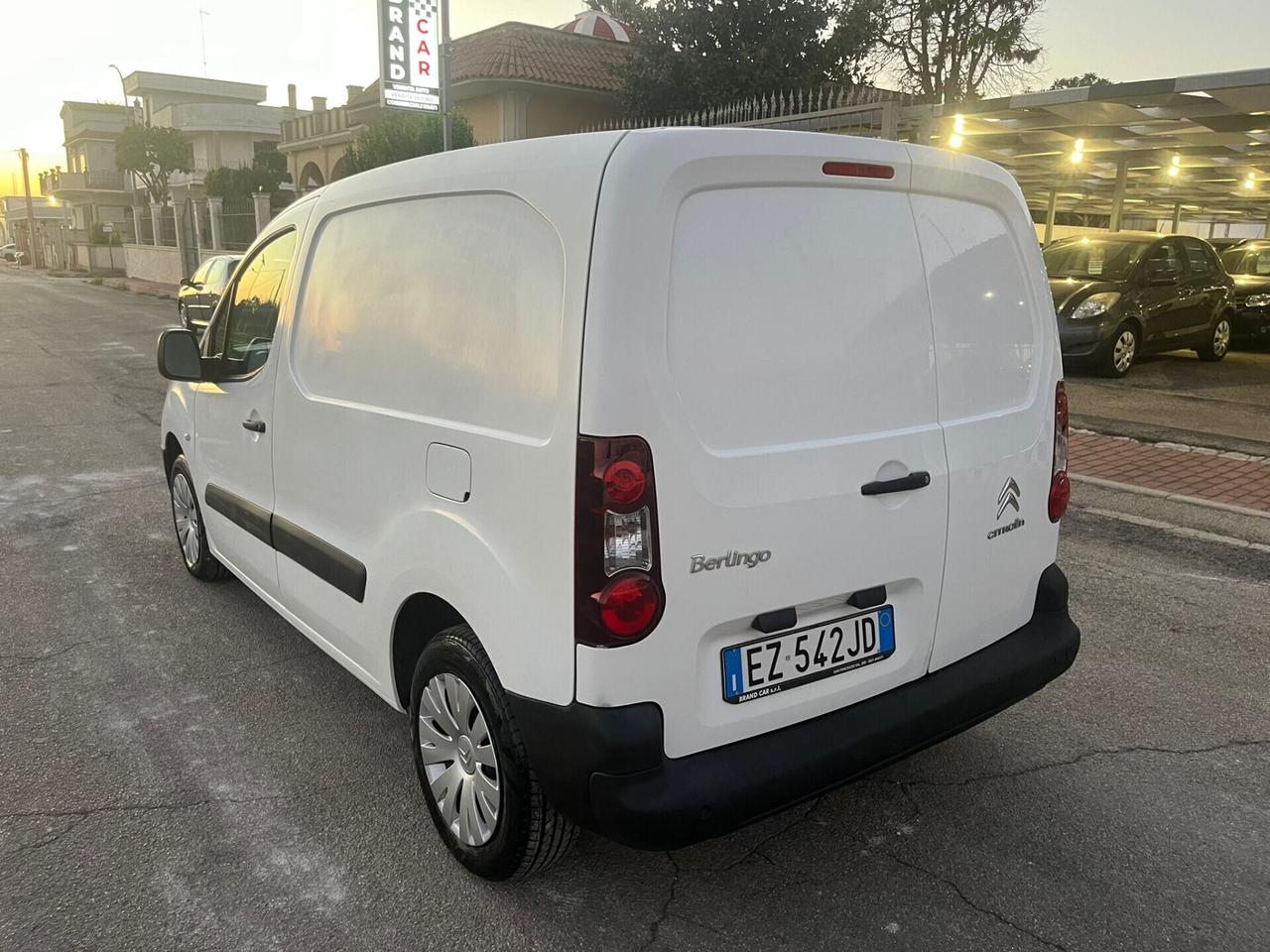 Citroen Berlingo 1.6 HDi 90Cv Unipro 2015