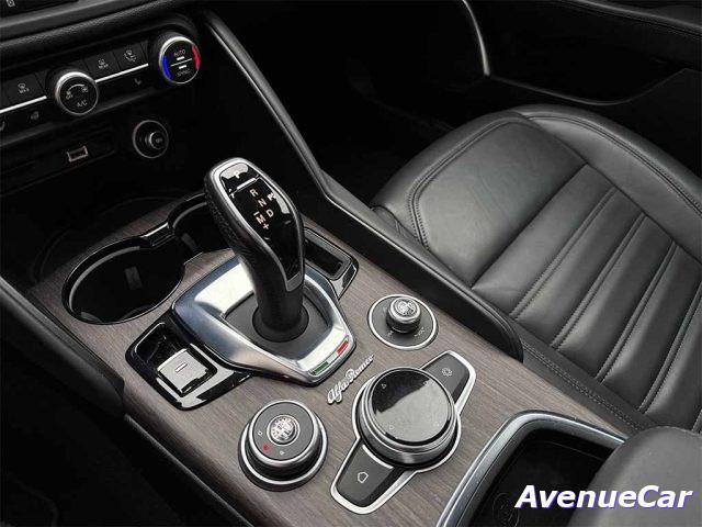 ALFA ROMEO Giulia 2.2 t Sprint TELECAMERA POST. PELLE APPLE CARPLAY